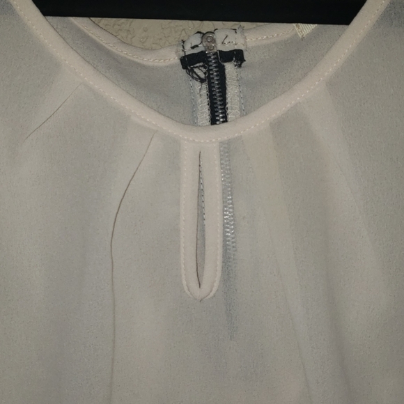 Chiffon Cream Blouse - Picture 3 of 4